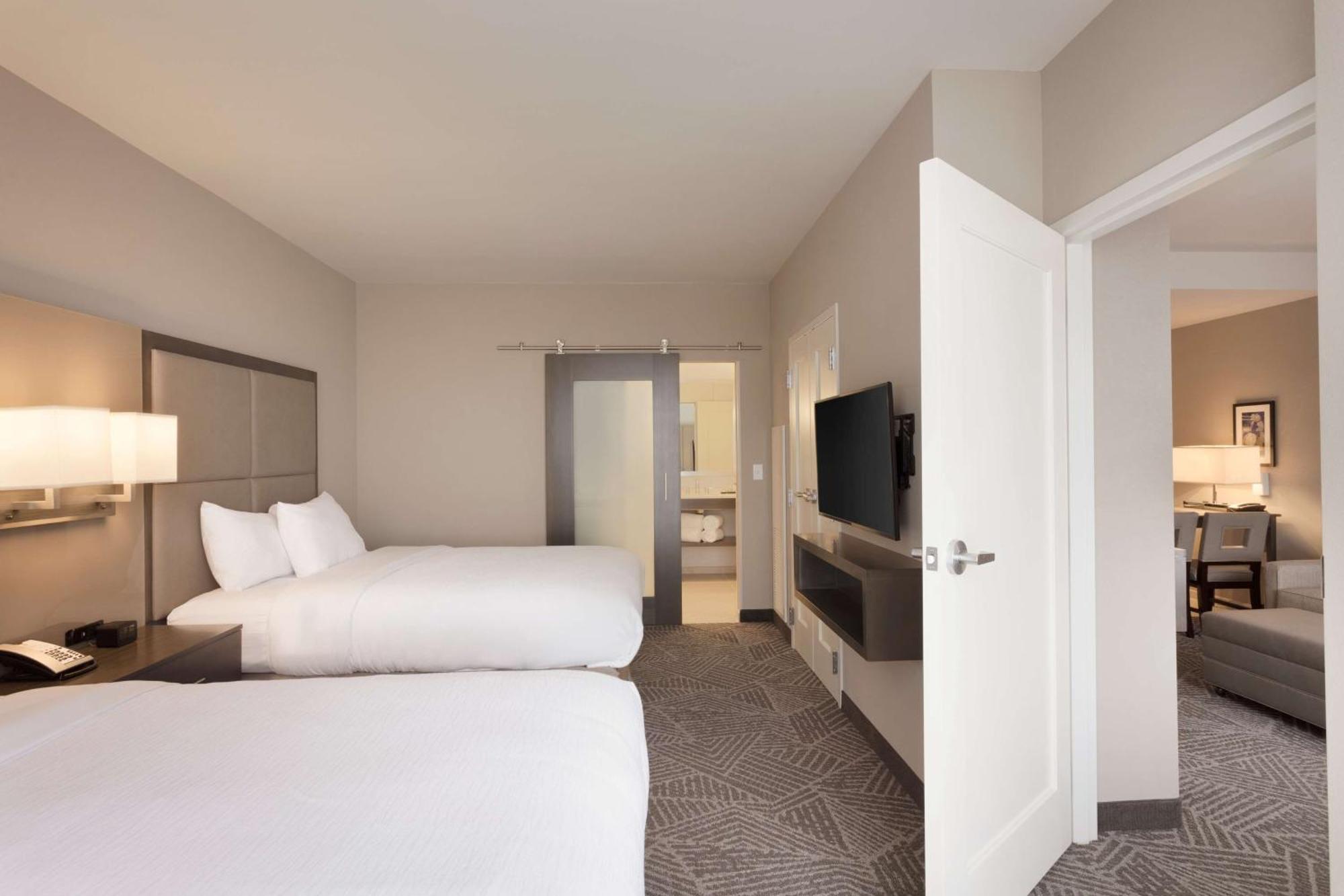 Two Room Queen Suite Two Queen Beds,1443657757:JPEG